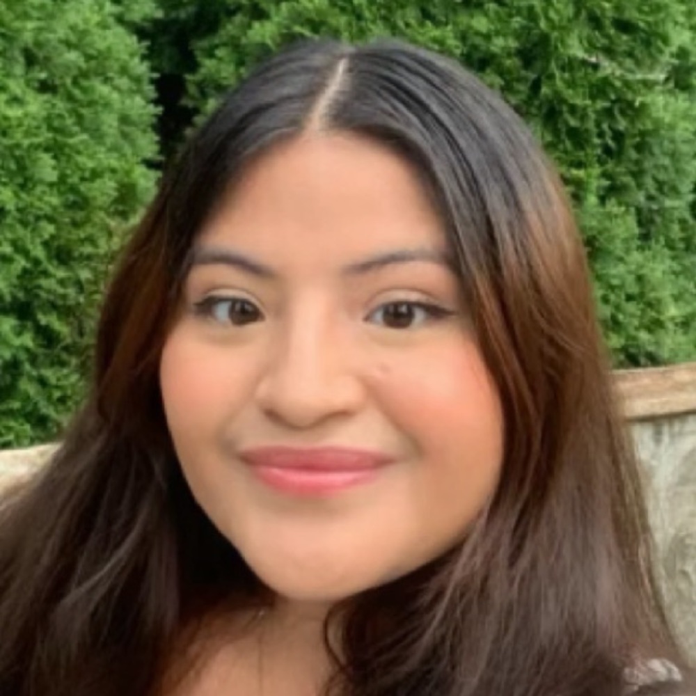 Meet your Posher, Alessandra